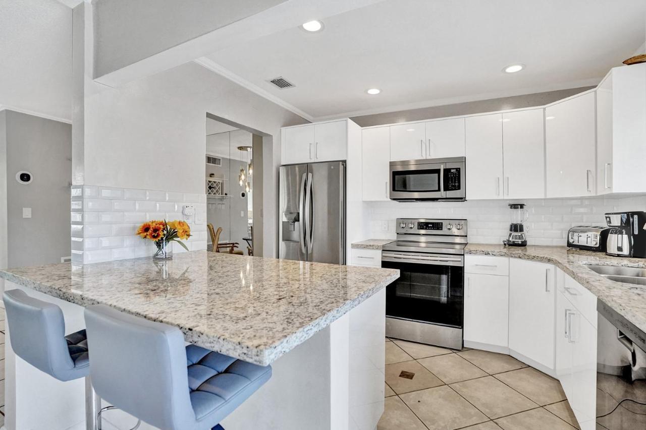 New! Waterfront Heated Pool & Jacuzzi 2 Mi To Beach - Fishing Pier Relaxing Spa & Hammock Fort Lauderdale Exteriér fotografie